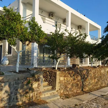 Secluded Appartement Méthana